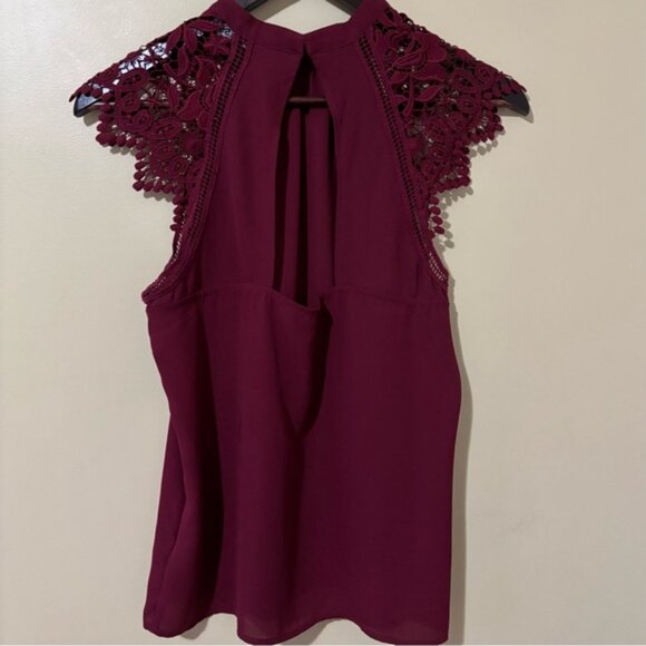 •SOLD•|EXPRESS| Elegant Burgundy Lace Cap Sleeve Open Back Top Blouse Sz S - Picture 4 of 7